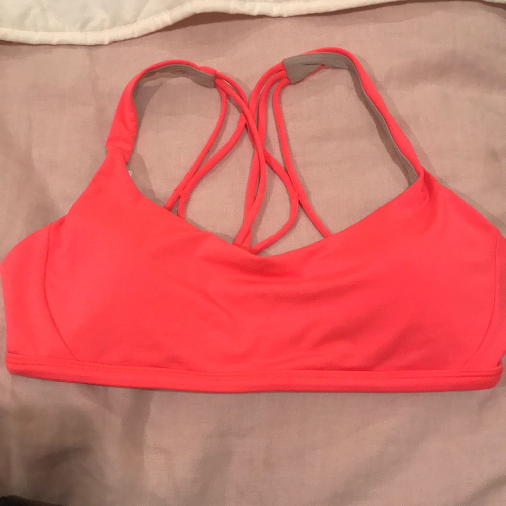 Lululemon sports bra